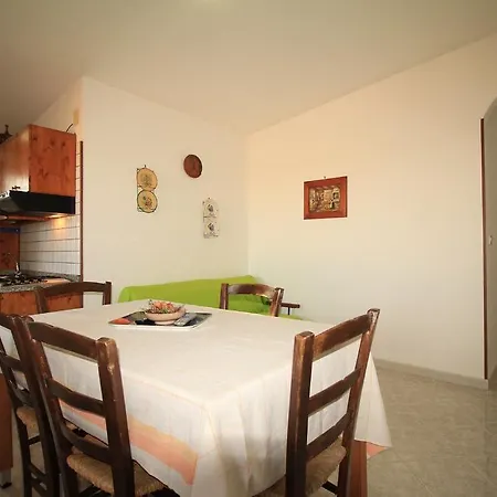 Trilo Del Noce * Castrignano del Capo